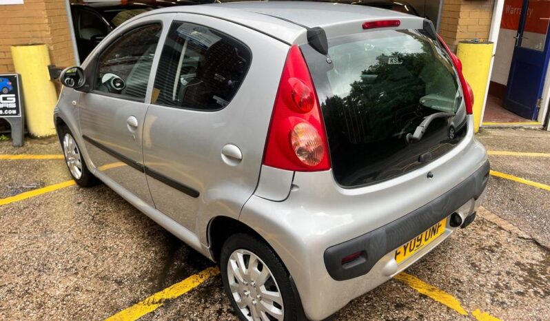 
								2009 PEUGEOT 107 1.0 URBAN 5DR full									