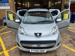 
										2009 PEUGEOT 107 1.0 URBAN 5DR full									