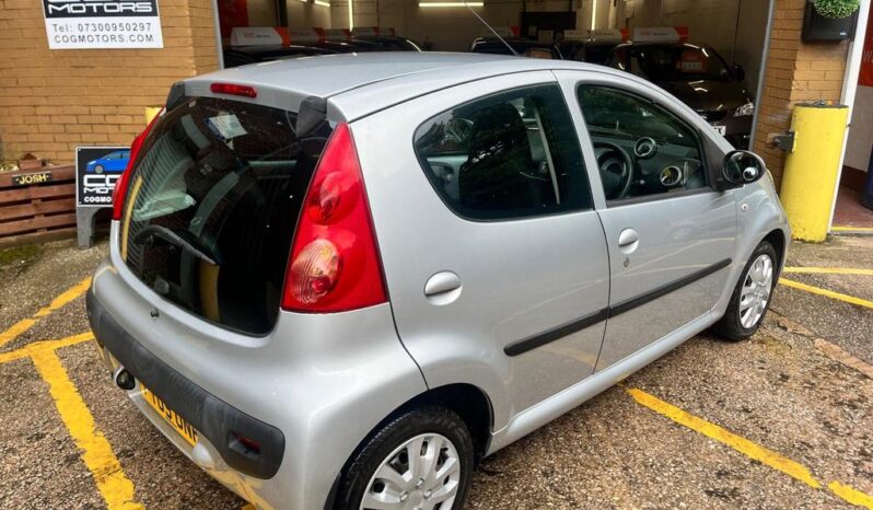 
								2009 PEUGEOT 107 1.0 URBAN 5DR full									