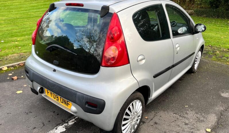 
								2009 PEUGEOT 107 1.0 URBAN 5DR full									