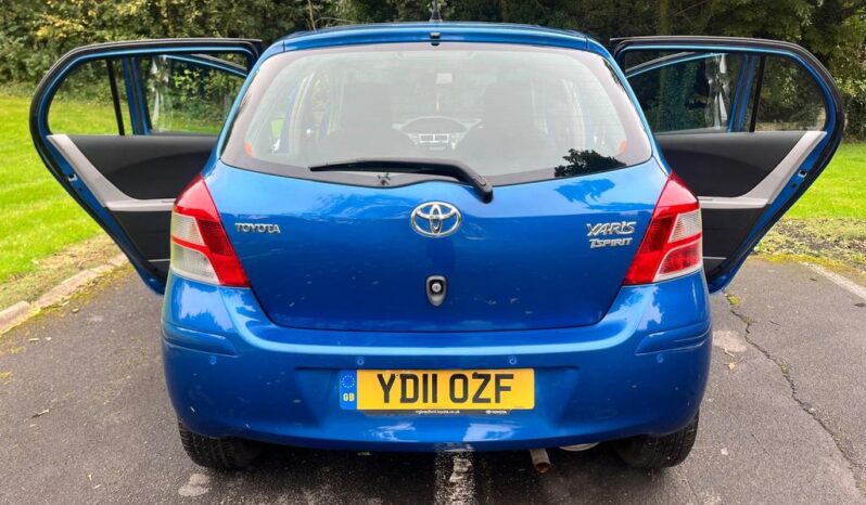 
								2011 TOYOTA YARIS 1.3 VVT-I T SPIRIT full									