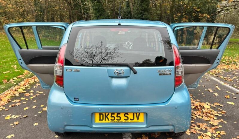 
								2005 DAIHATSU SIRION 1.3 SE 5DR full									