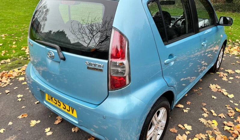 
								2005 DAIHATSU SIRION 1.3 SE 5DR full									