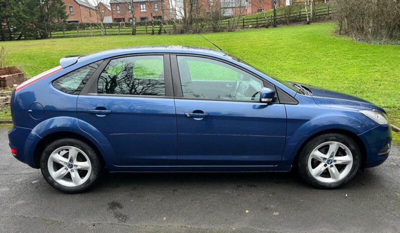 
								2009 FORD FOCUS 1.6 ZETEC 5DR full									