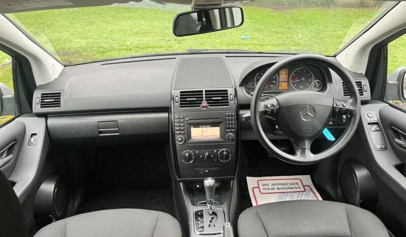 
								2010 MERCEDES-BENZ A180 1.7 CLASSIC SE 5DR full									