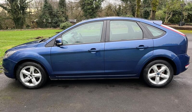 
								2009 FORD FOCUS 1.6 ZETEC 5DR full									