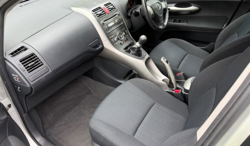 
								2009 TOYOTA AURIS 1.6 SR 5DR full									