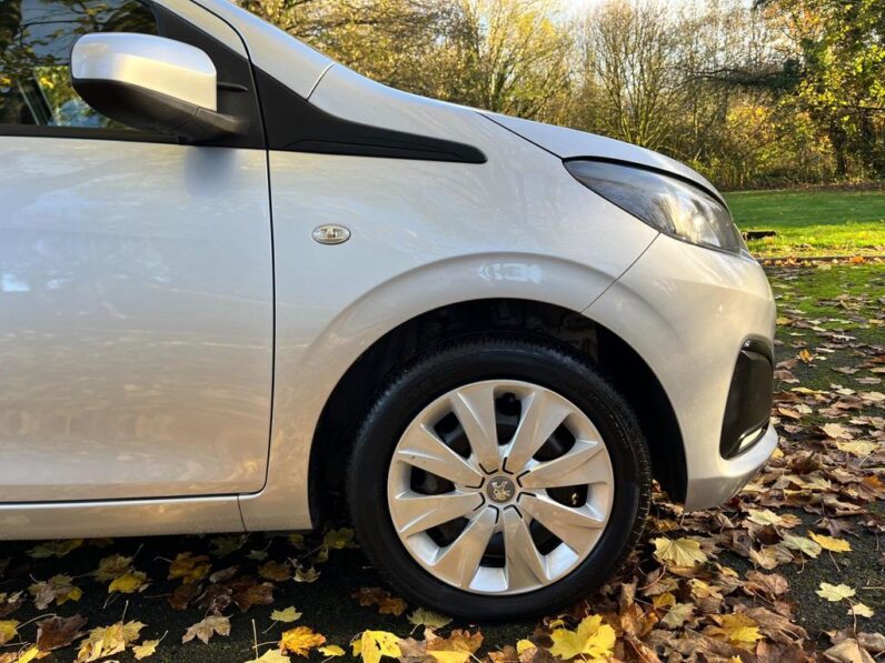 
								2015 Peugeot 108 1.0 VTi Active Hatchback 3dr full									