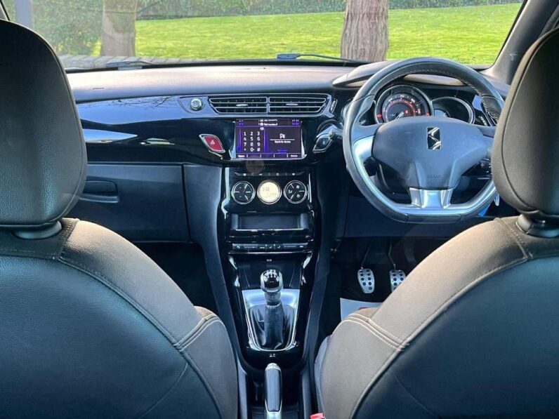 2017 DS AUTOMOBILES DS 3 1.2 PureTech Elegance Hatchback 3dr