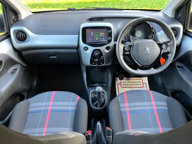 
								2015 Peugeot 108 1.0 VTi Active Hatchback 3dr full									