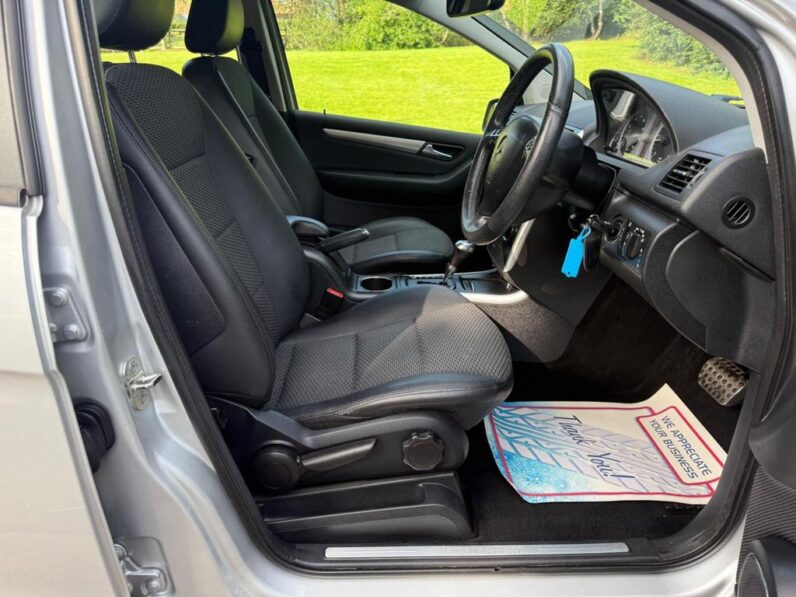 2011 Mercedes-Benz A180 2.0 CDI Avantgarde Hatchback