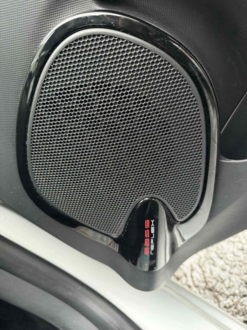 2013 Renault Clio 1.2 DYNAMIQUE Hatchback 5Dr