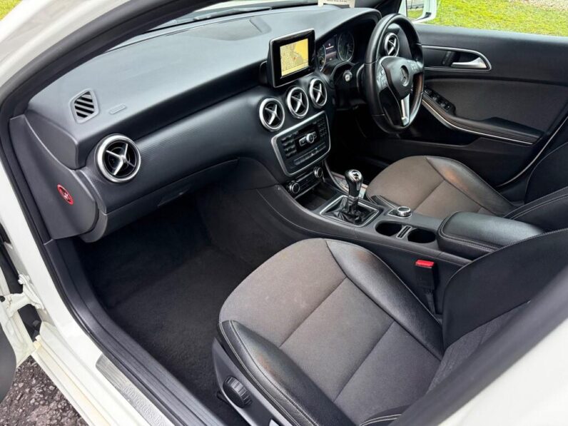 2014 Mercedes-Benz A-class SE 1.6 Hatchback