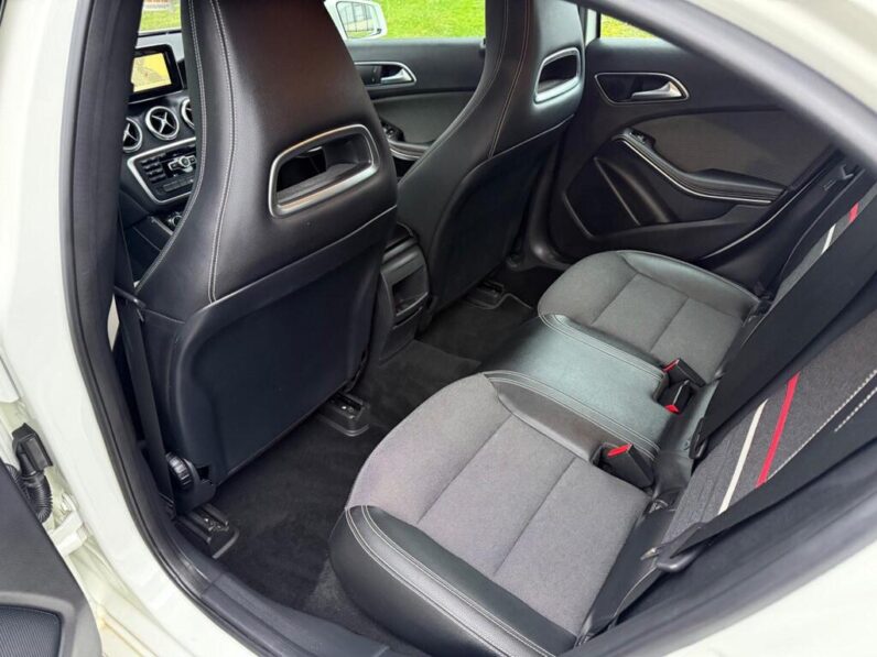 2014 Mercedes-Benz A-class SE 1.6 Hatchback