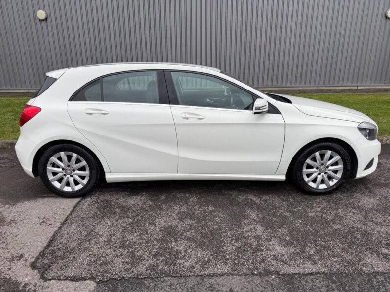 2014 Mercedes-Benz A-class SE 1.6 Hatchback