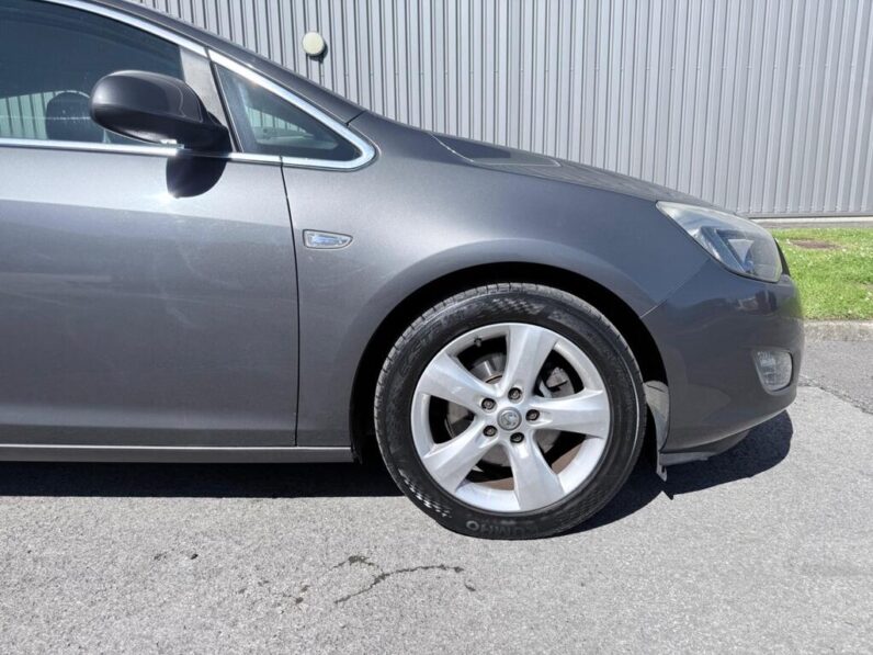 2011 Vauxhall Astra 2.0 CDTI SRI 5Dr Hatchback